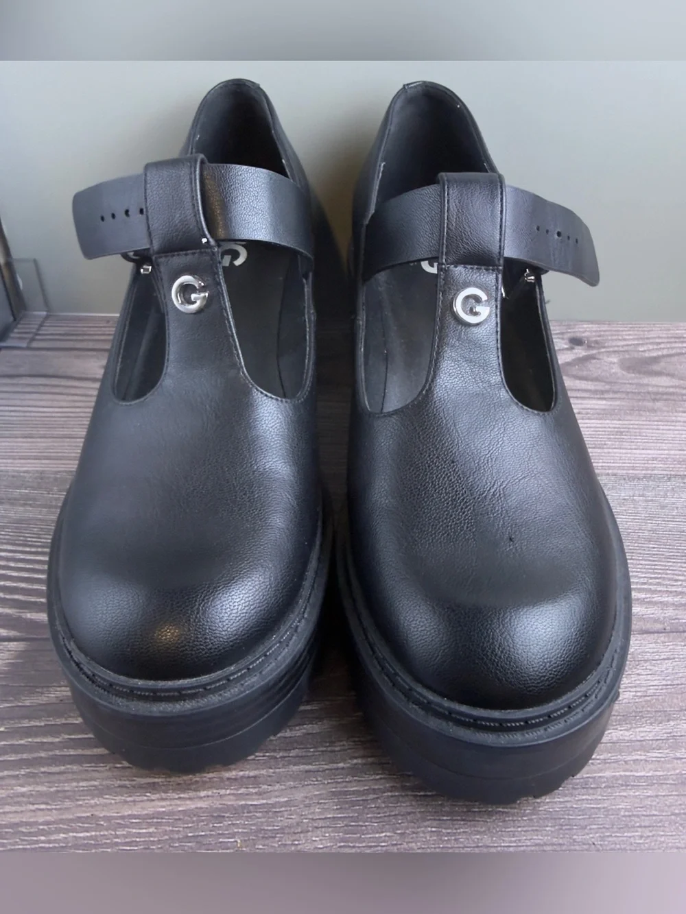 GBG Los Angeles Black Platform Mary Jane Heels Womens 7.5